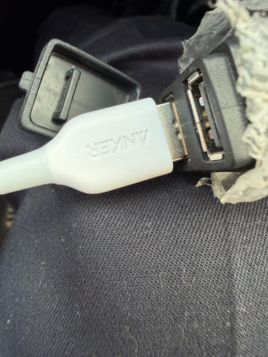 Customer photo review of Anker PowerLine 3ft USB-C to USB 3.0 - WHITE