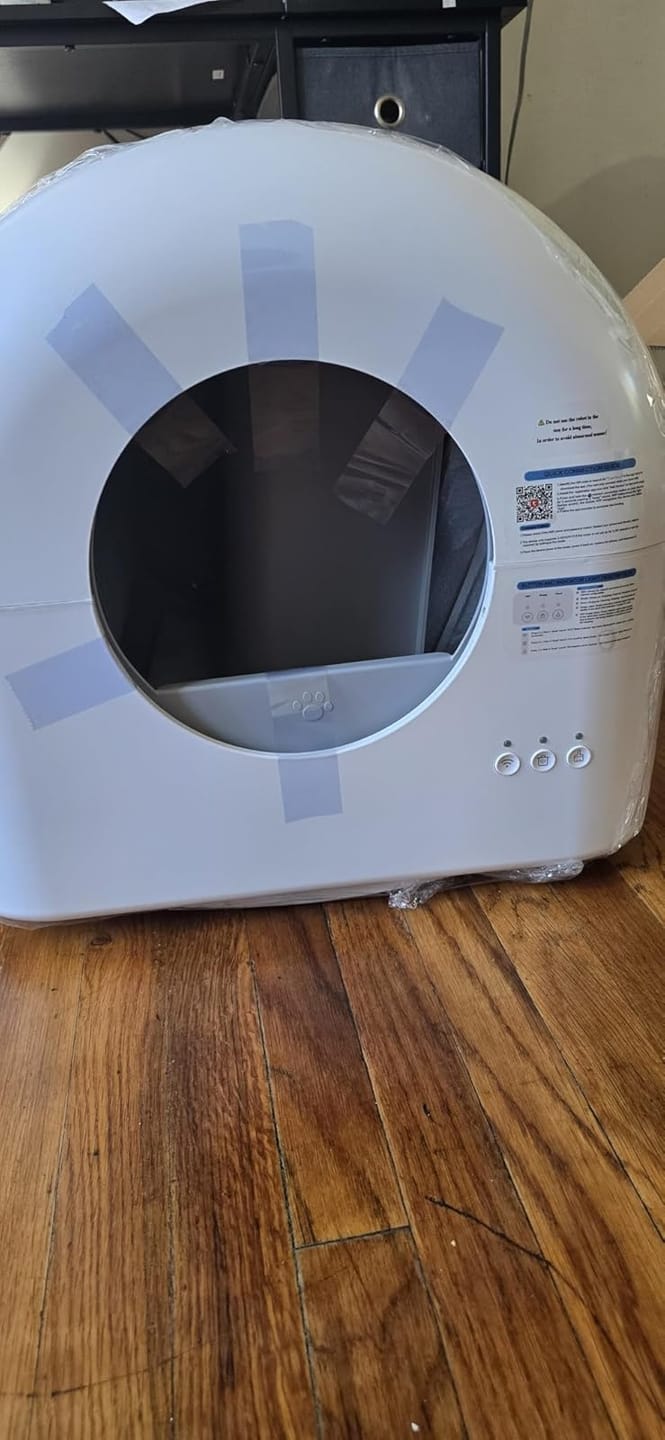 Customer photo review of Cumrige M4 Self-Cleaning Litter Box | Smart Odor-Control Automatic Cat Litter Box