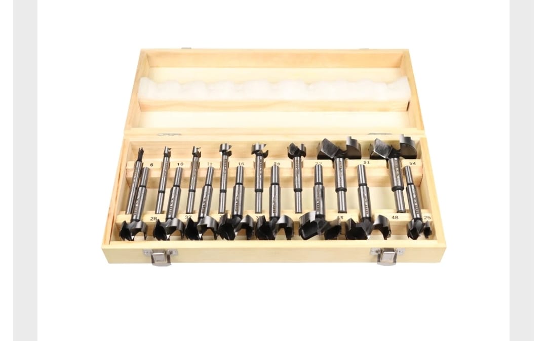 Customer photo review of Forstnerbohrer Set - Astlochbohrer Scharnierlochbohrer Ø 6-54 mm