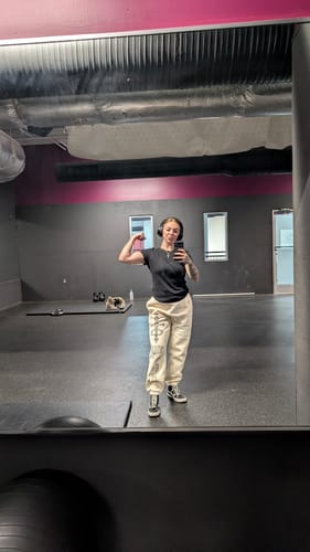 Customer photo review of Eternal Joggers