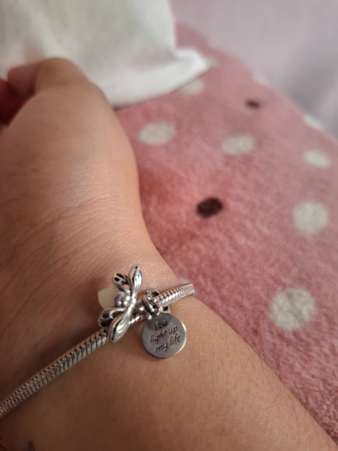Customer photo review of Charm "Iluminas Mi Vida" Fluorescente