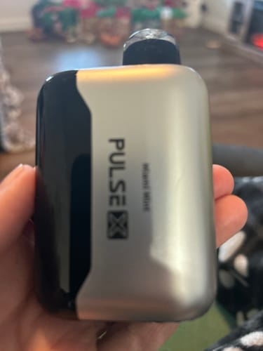 Customer photo review of Geek Bar Pulse X 25000 Disposable Vape (5%, 25000 Puffs)