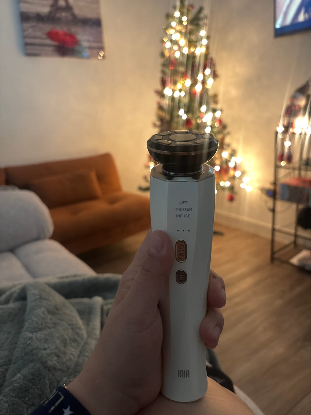Customer photo review of INIA FLARE Microcurrent Facial Device