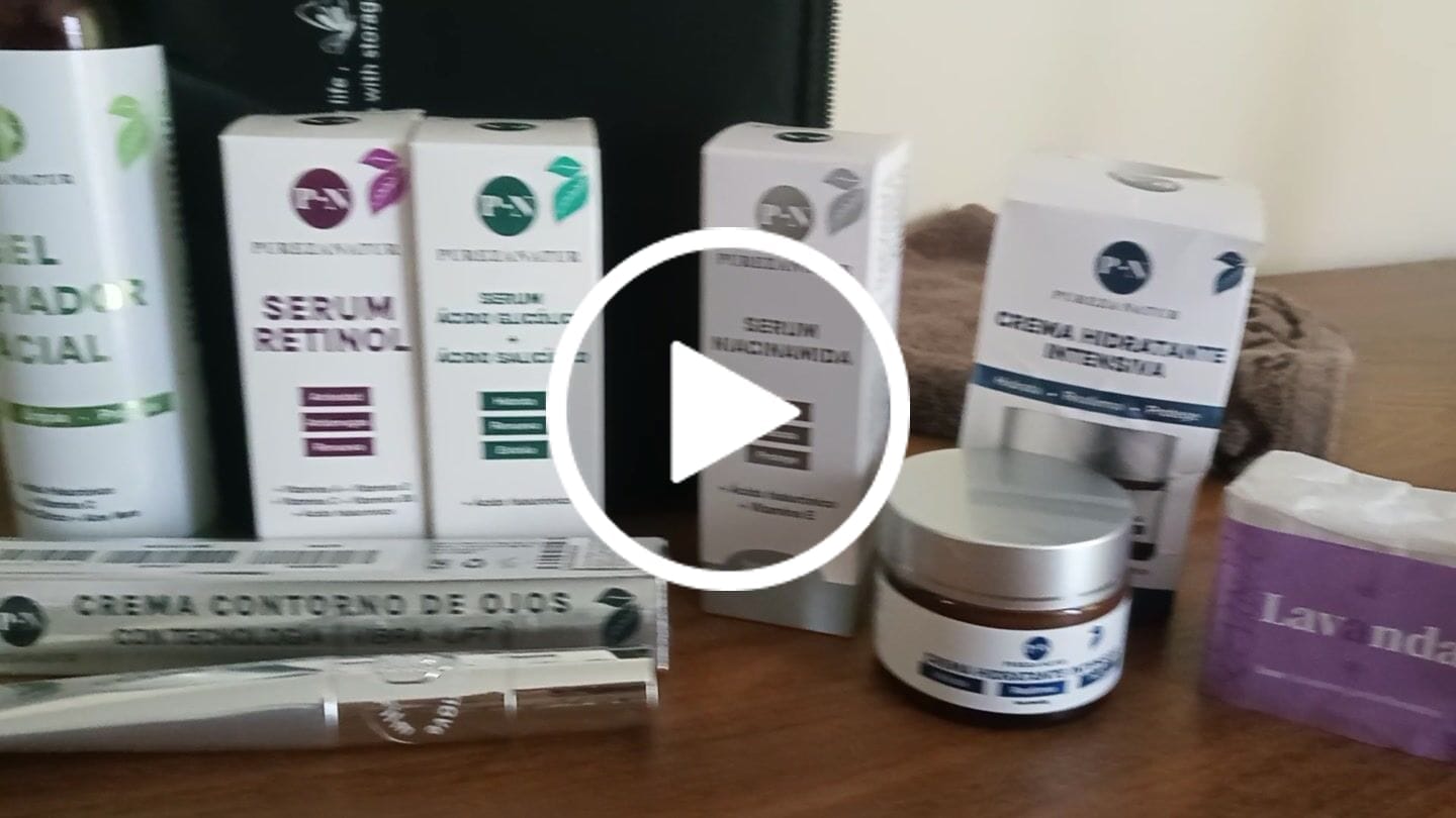 Customer video review of Kit Premium con Cosmetiquera