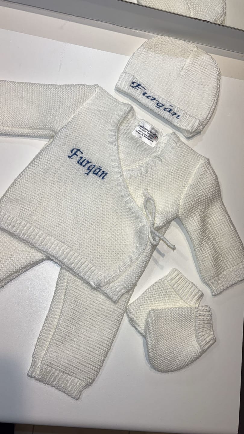 Customer photo review of Ensemble en maille Personnalisé