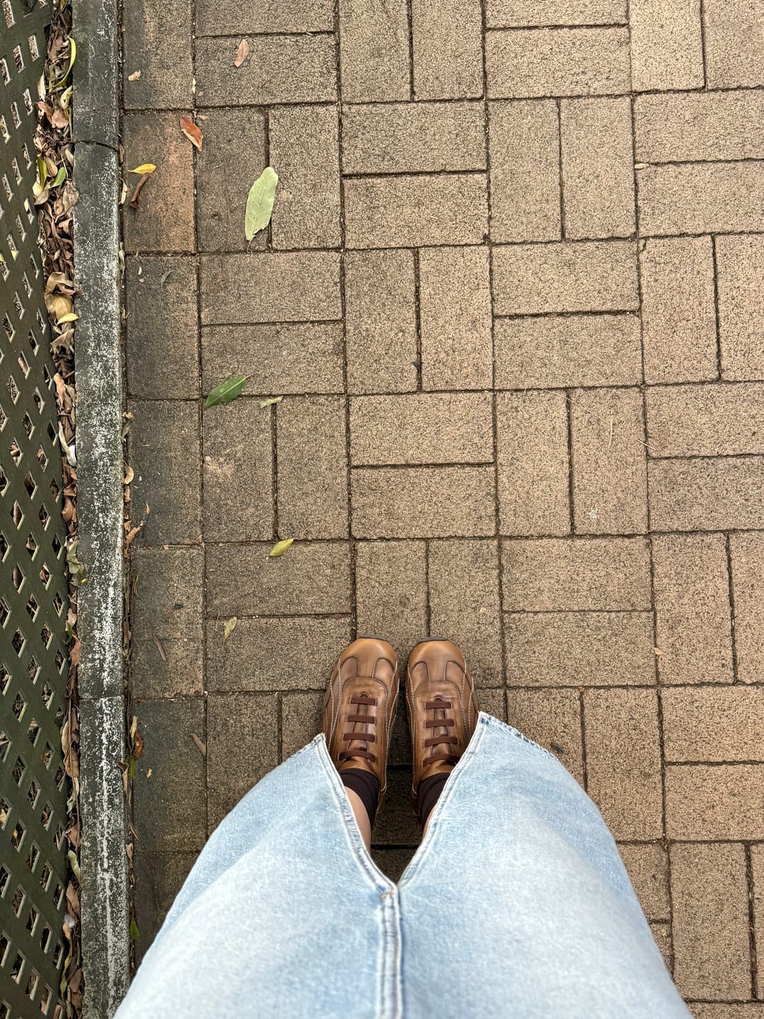 Customer photo review of Cienna 𝄢  Wavy Stitch Retro Sneakers
