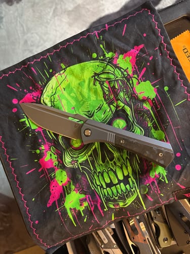 Customer photo review of Vanguard Knives Continuum Titanium Frame Lock Knife M390 3.4"