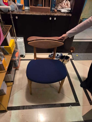 THE READING CHAIR 설치 사례 리뷰 이미지