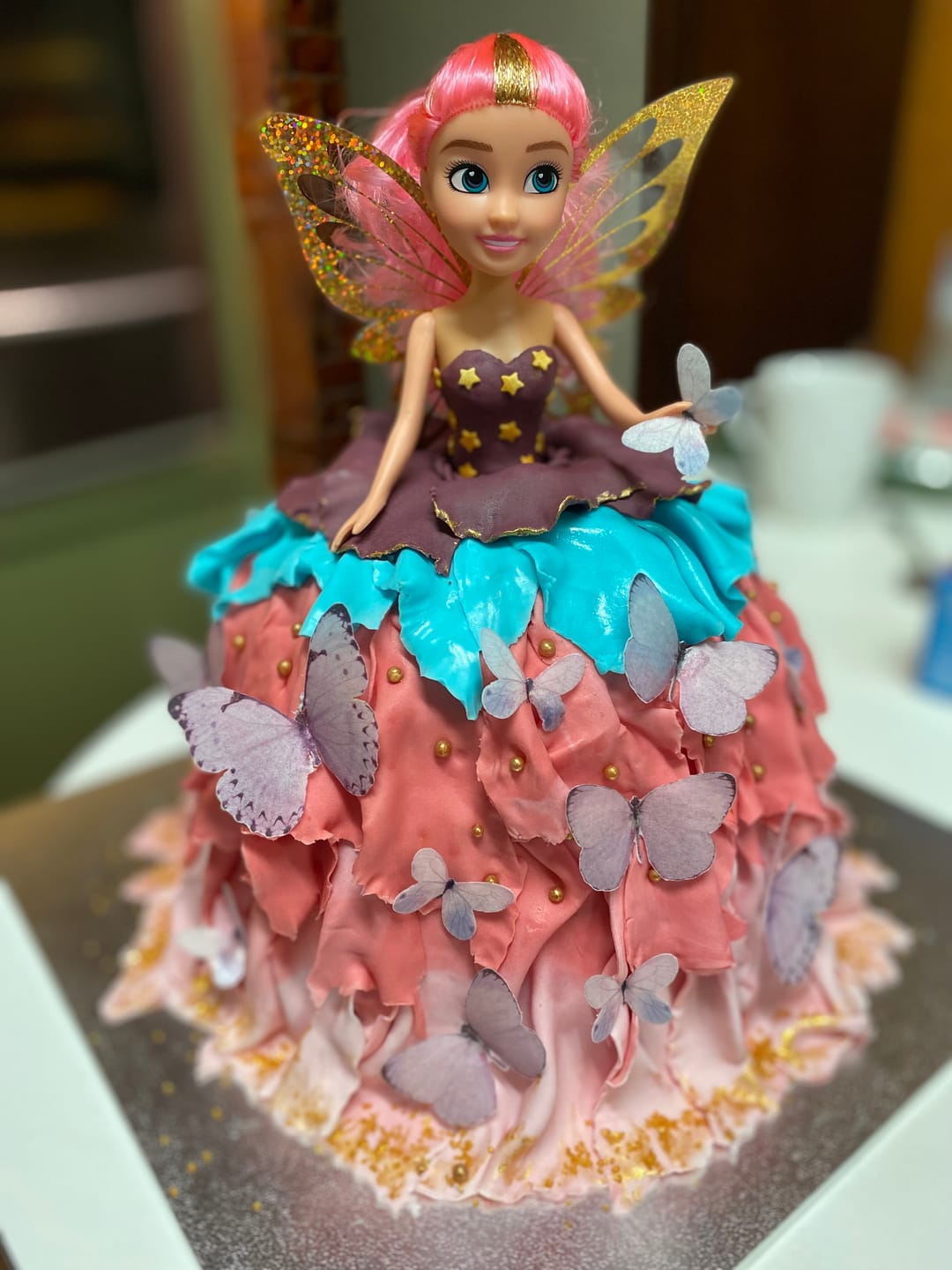 Customer photo review of Purple Edible Wafer Butterflies - Mix sizes - 24pcs