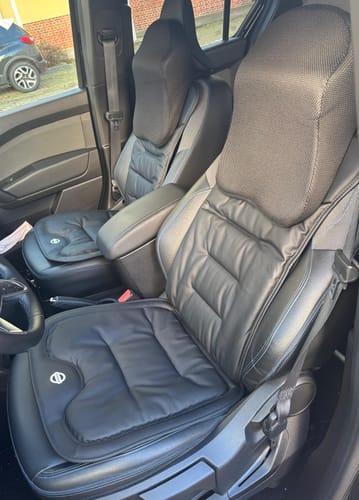 Customer photo review of Devano - Individuelles Autositzkissen