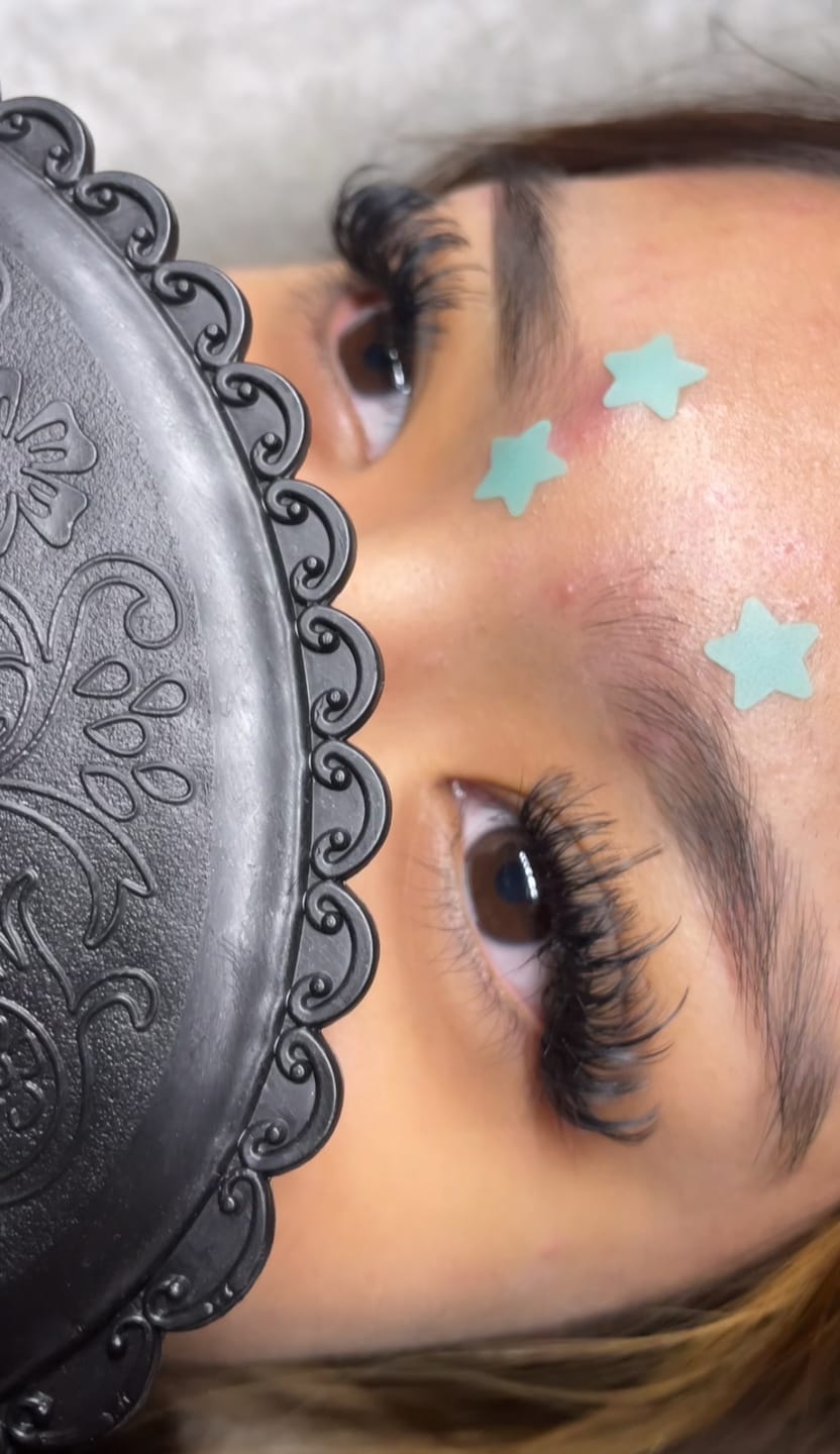 Customer photo review of Extra Strong - Lash Extension Glue