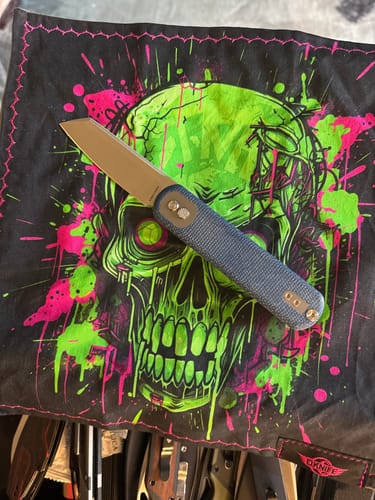 Customer photo review of Vosteed Corgi Trek Lock Knife 3"