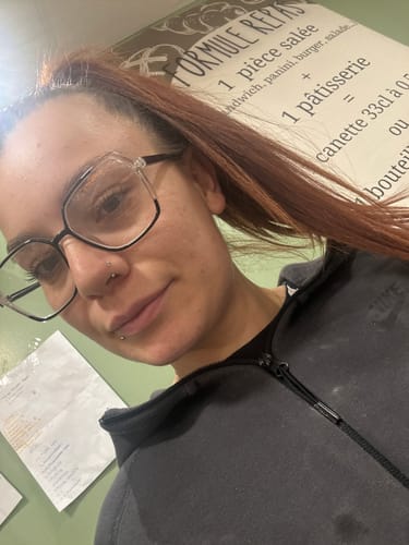 Customer photo review of Piercing Louise