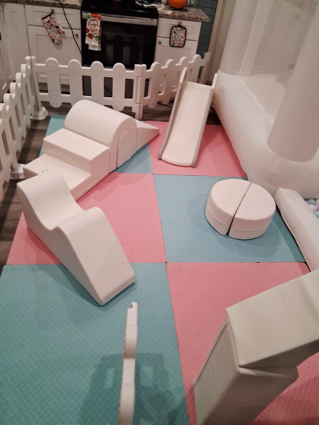 Customer photo review of Soft Play - Pack of SIX Reversible Big EVA Mats 3ft x 3ft x 0.75" Each