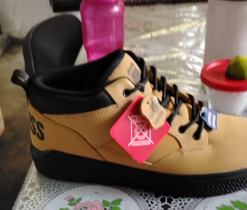 Customer photo review of Tenis Lodren Men