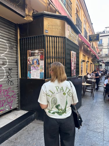 Customer photo review of SPANISH TENNIS T-SHIRT