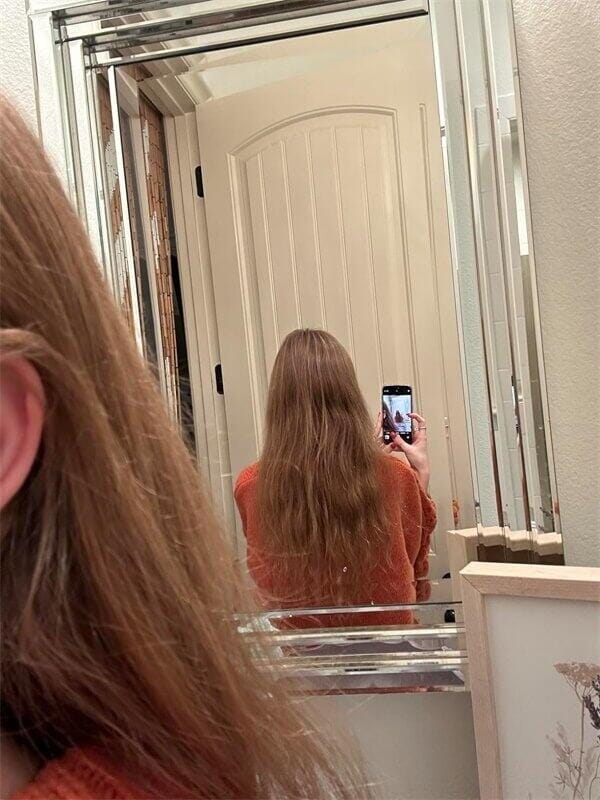 Customer photo review of Auburn Halo Human Hair Extension Full Volume