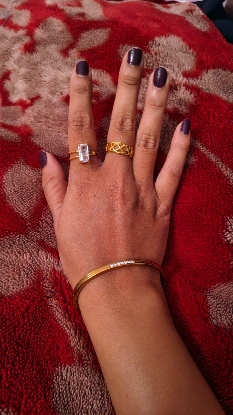 Customer photo review of Interlocking Gold Ring