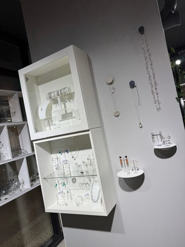 Customer photo review of FOLD Round Shelf 200