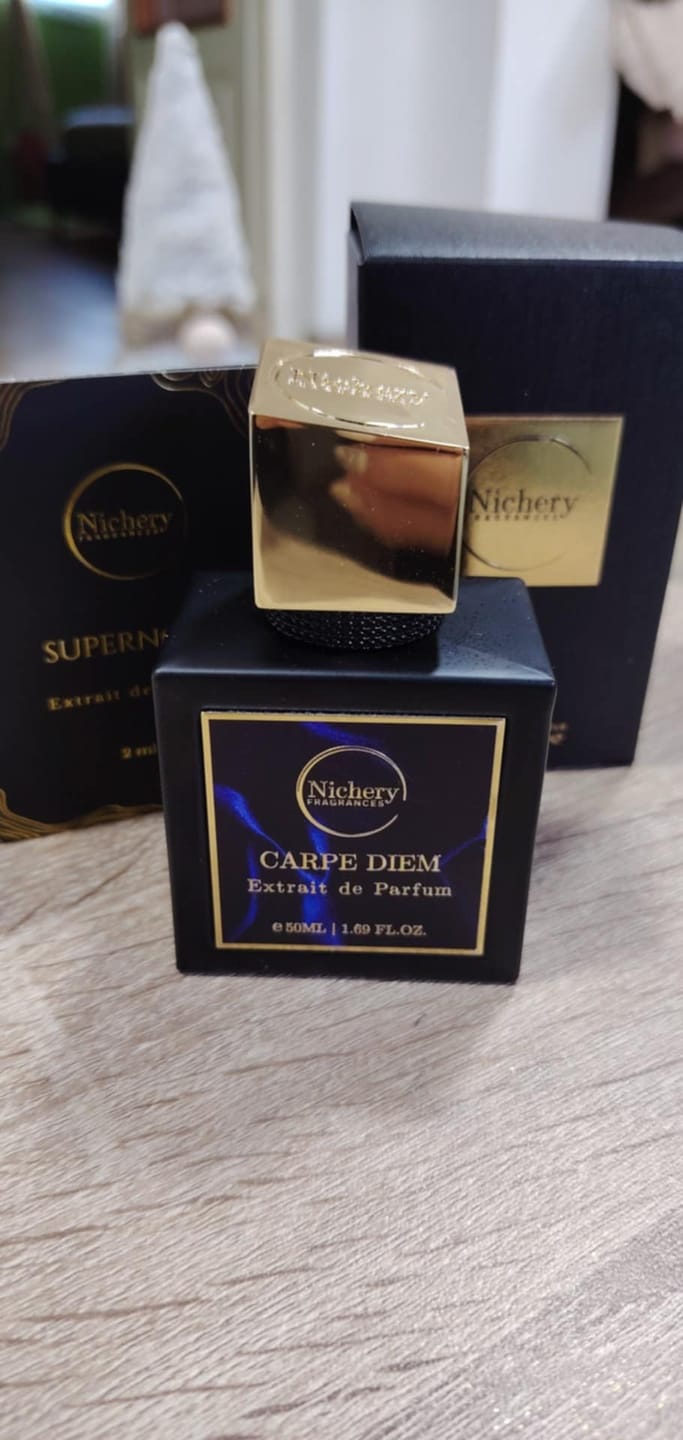 Customer photo review of Nichery Carpe Diem Extrait de Parfum - Férfi 50ml