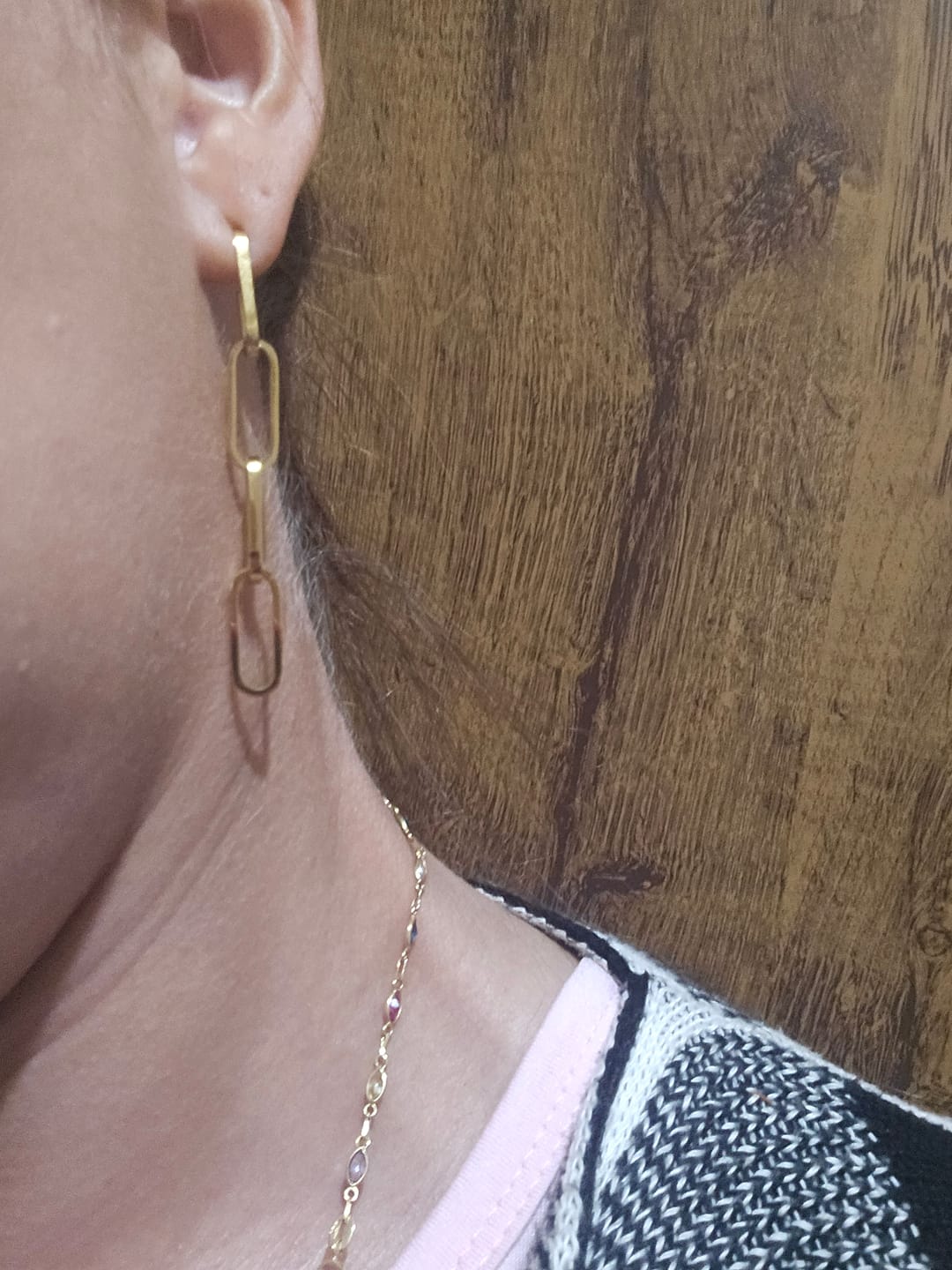 Customer photo review of Brinco Elos de Corrente Hellen Banhado em Ouro 18K