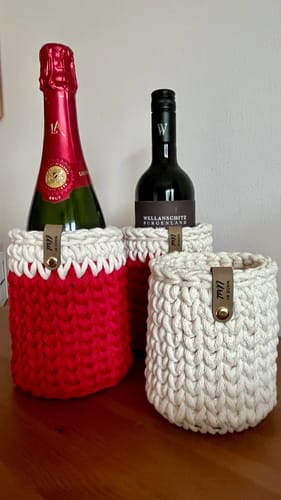 Customer photo review of Personalisierte Labels mit Chicago Screws - Kunstleder-Label mit Schrauben