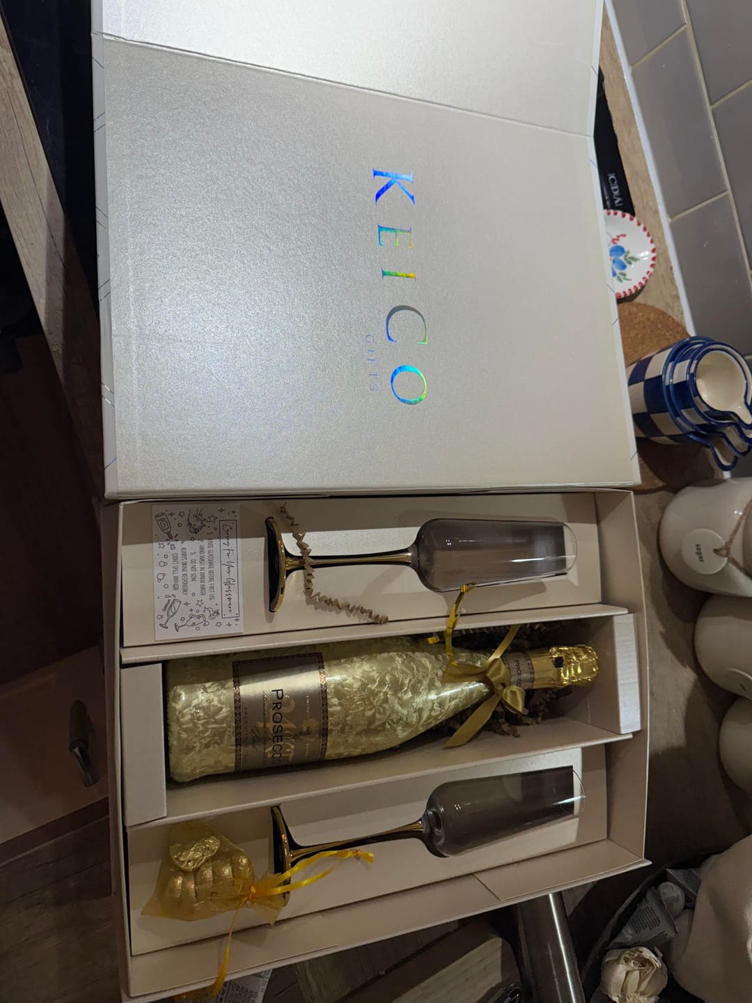 Customer photo review of 24kt Prosecco DOC Gold 75cl Gift Set