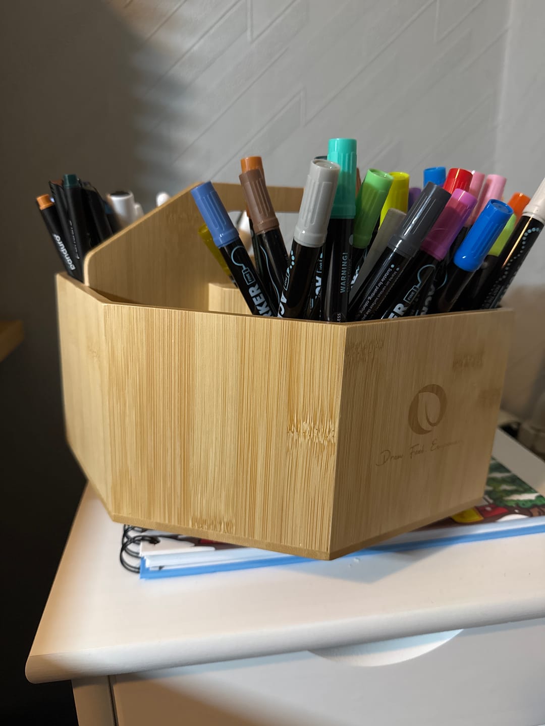 Customer photo review of Ohuhu 360° Bamboo Rotating Marker Organizer
