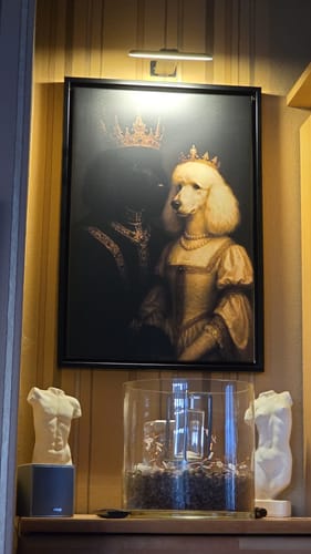 Guntram B. review of Personalisierte Leinwand - Royal Haustier image 1 out of 1