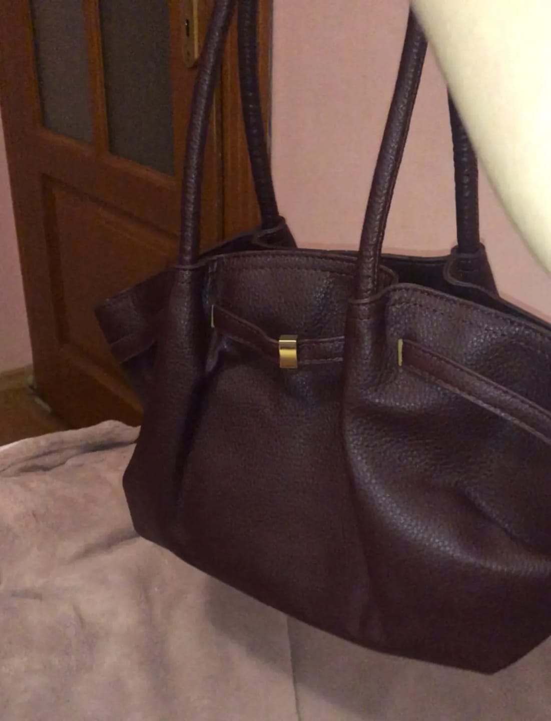 Customer photo review of Sandy Shoulder Tote Bag