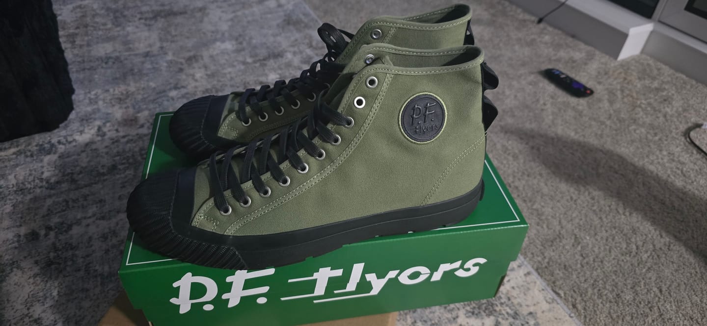 Customer photo review of Grounder High-Top Olive/Black