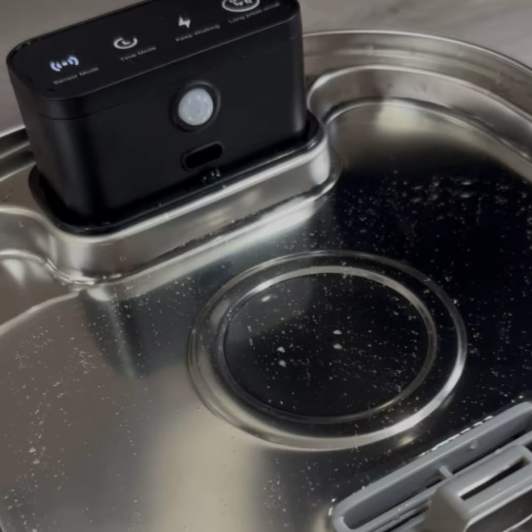 Customer photo review of PfotenBrunnen™ -Katzenwasserspender
