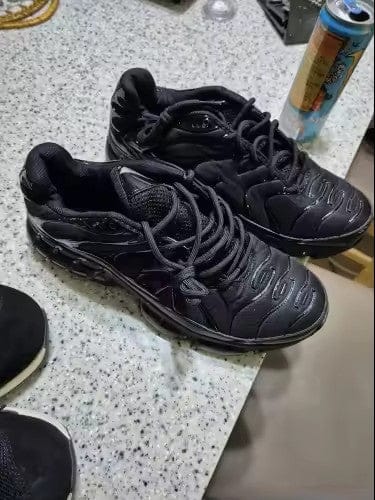Customer photo review of Comfortable Safety Shoes with Steel Toe - Milo