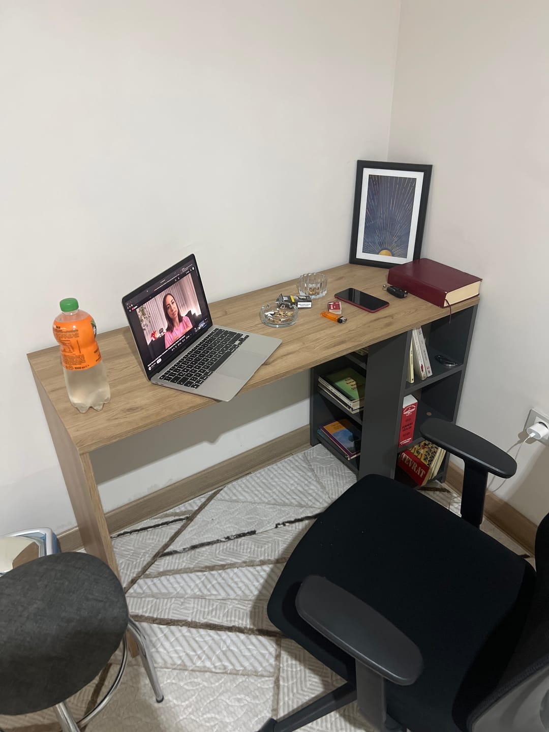 Customer photo review of Rani HA108 Raflı Çalışma Ofis Bilgisayar Masası Antrasit - Sepet Ceviz