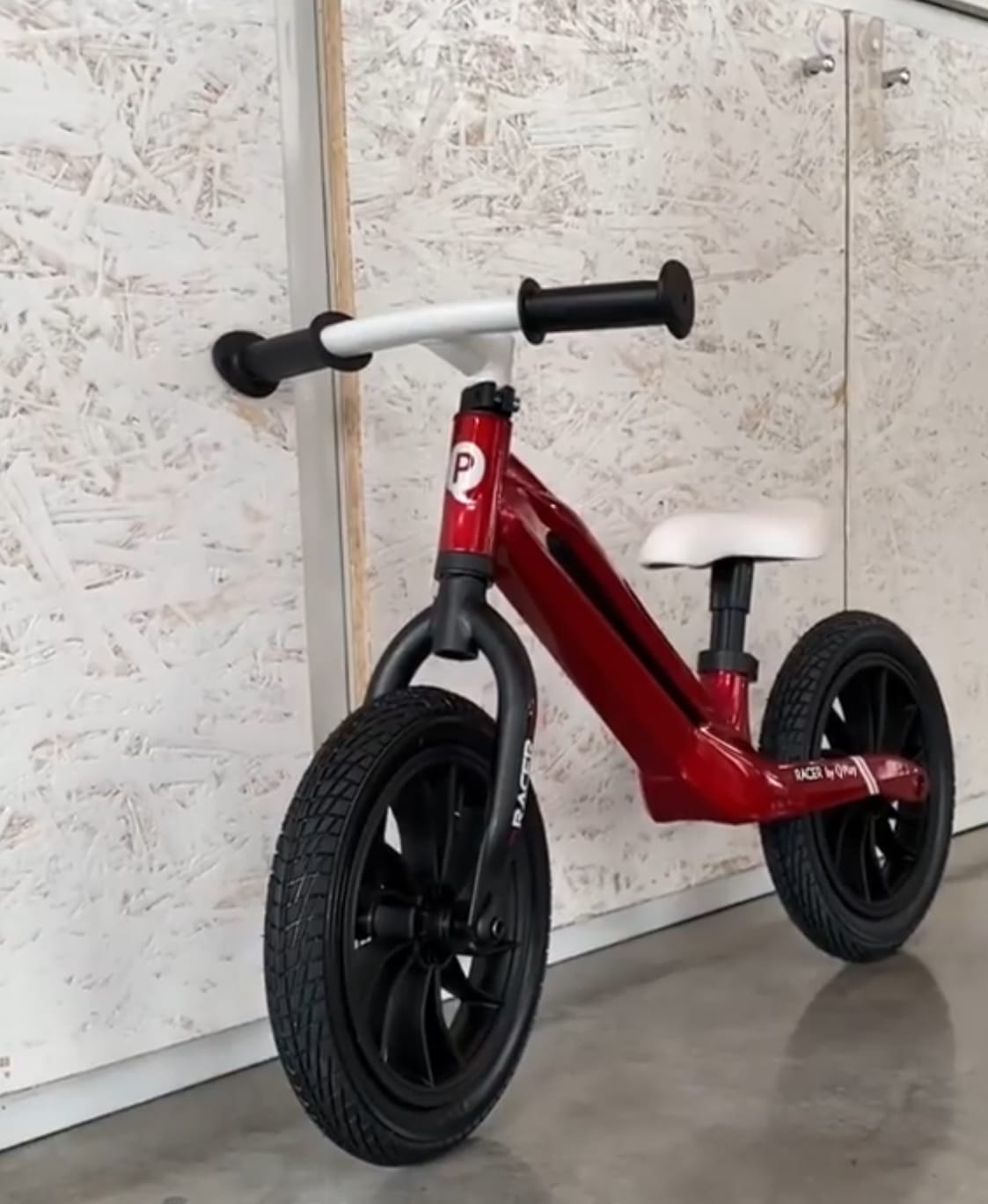 Customer photo review of Qplay 12 Inch Air Tire Balance Bike - 3 Yrs+
