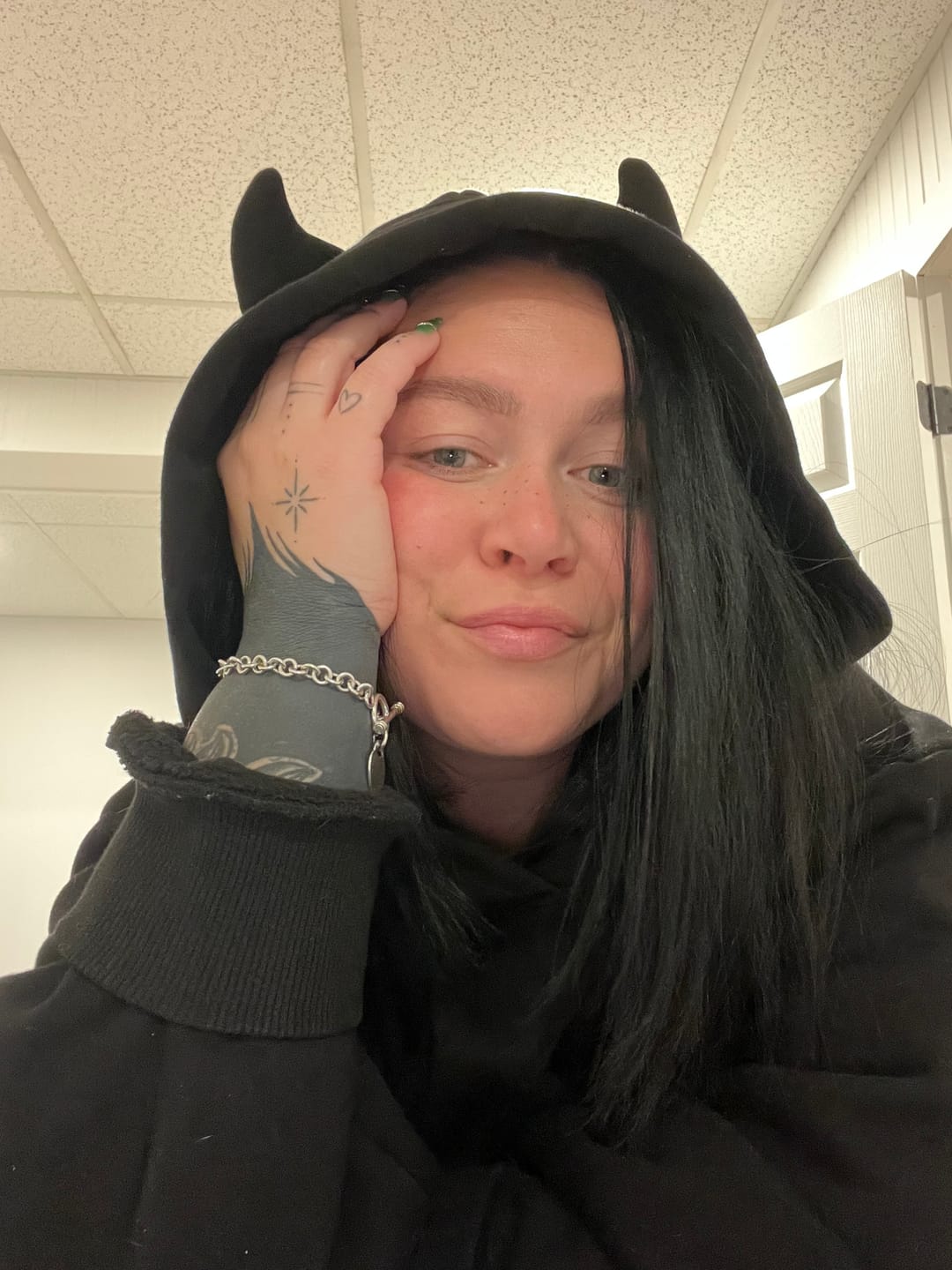 Customer photo review of DEVIL HOODIE - BLACK