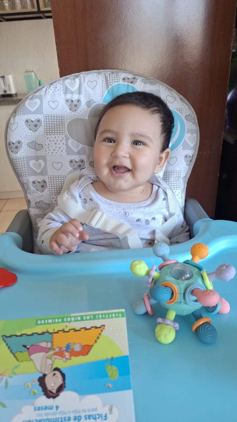 Customer photo review of Mordedor de Jirafas para bebe is