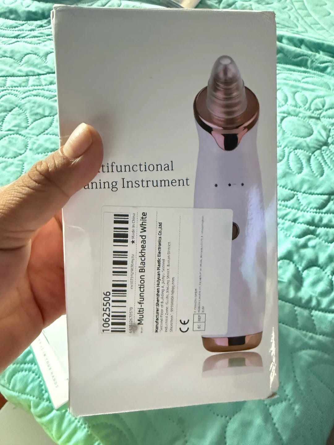 Customer photo review of Pore Vacuum for Clearer Skin and Deep Blackhead Removal