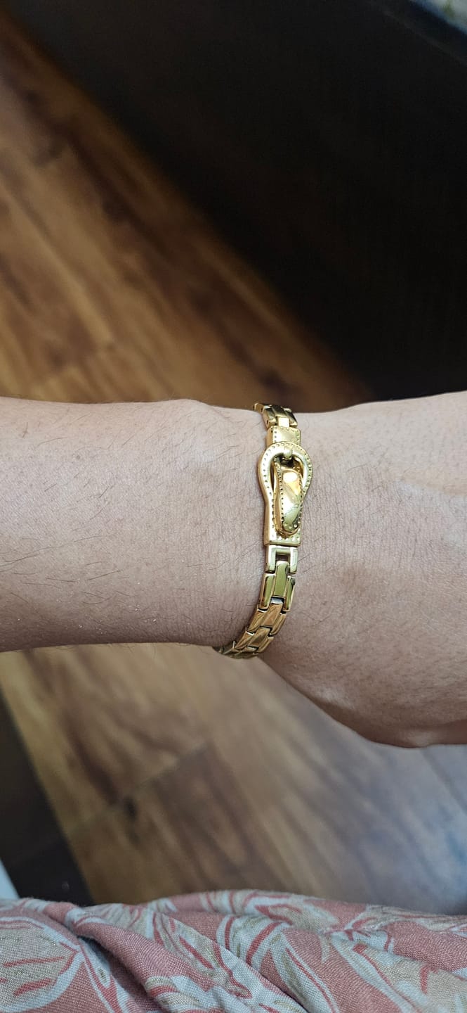 Customer photo review of Rectangular Rhythm Link Bracelet
