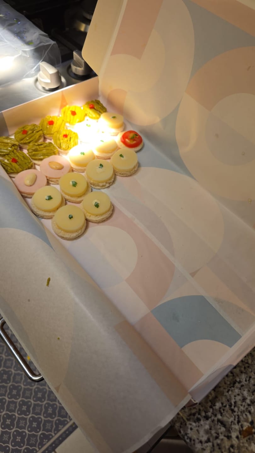 Customer photo review of Canapés