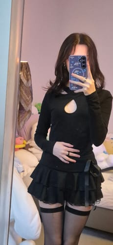 Customer photo review of Celestia Dark Doll Ruffled Mini Skirt