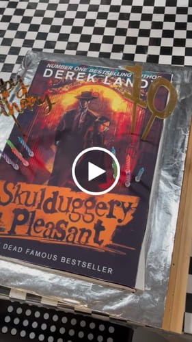 Customer video review of A3 Rectangle Custom Edible Icing Image