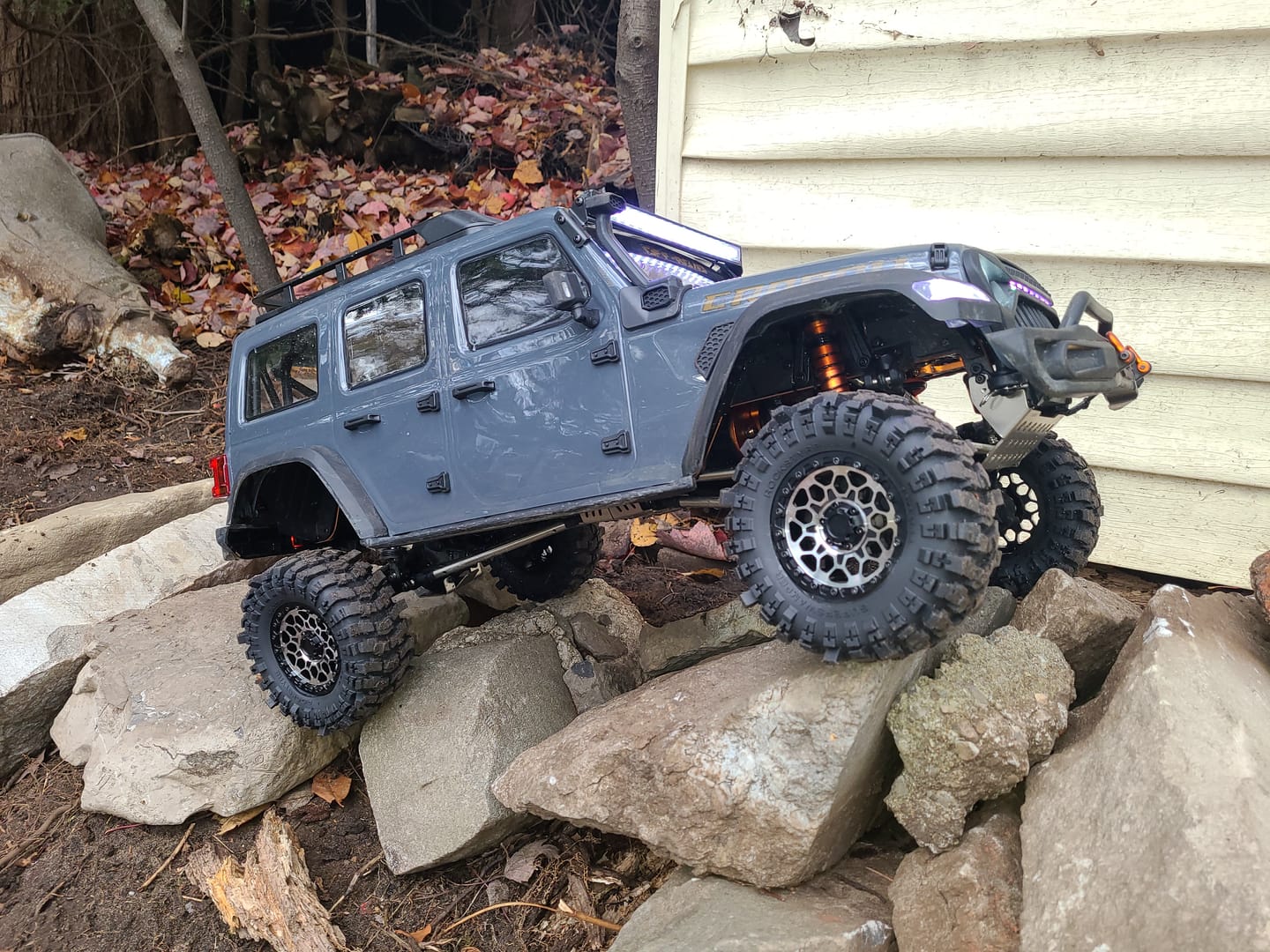 Customer photo review of Aluminum Wheel Hub(4pcs) for 1/7 RC Crawler