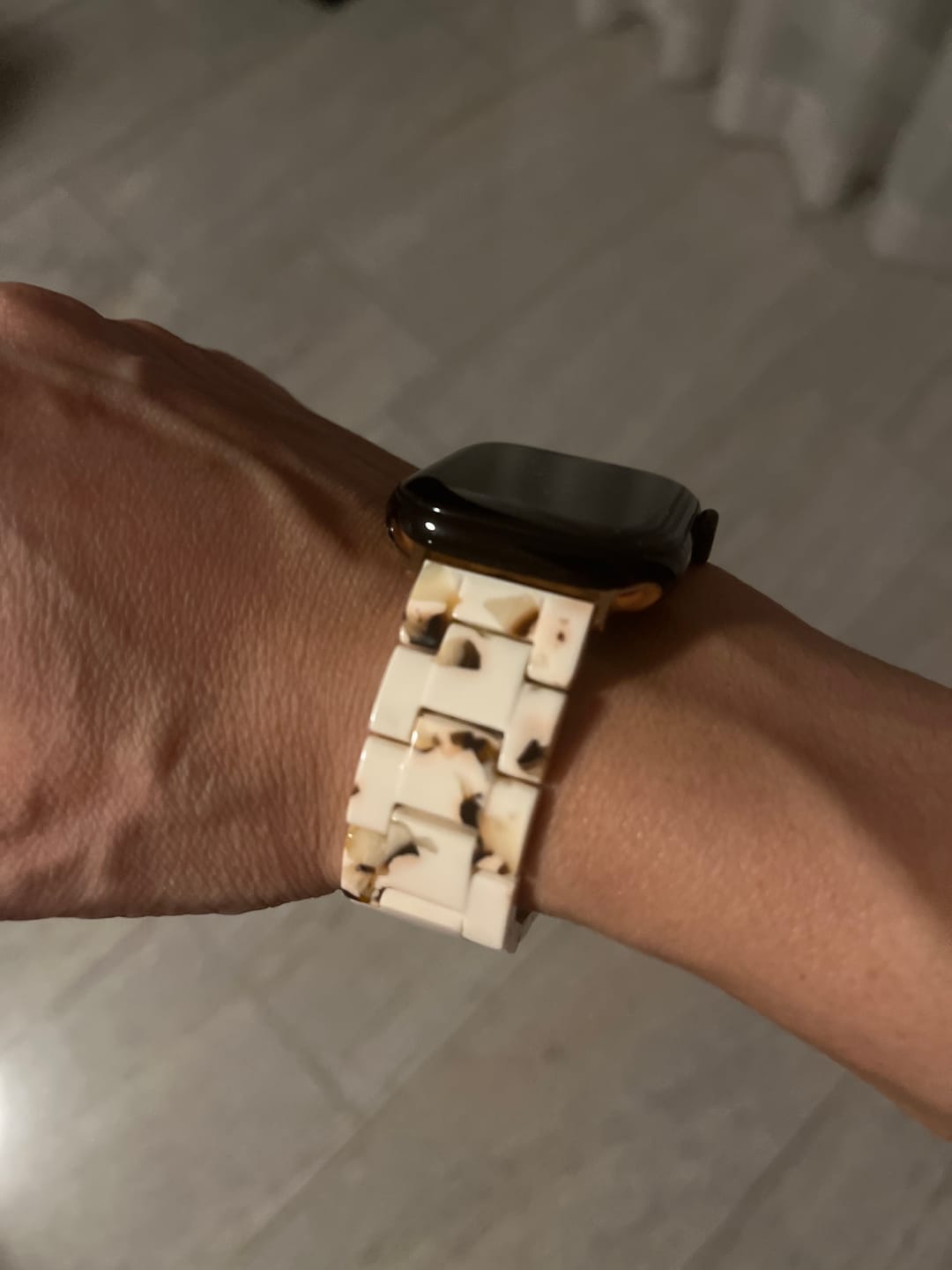 Customer photo review of Perla Ceramic Strap