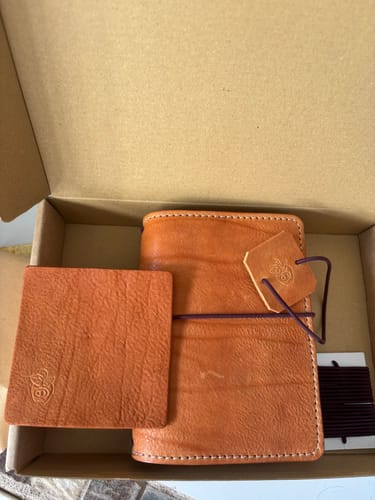 Customer photo review of Apple Pig Leather"Naughty Fox" Traveler's Notebook