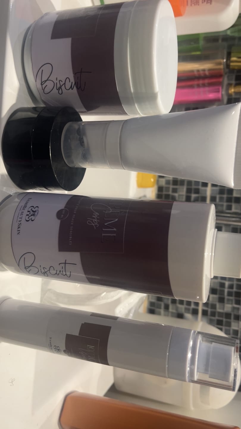 Customer photo review of Gamme biscuit complète + 200 ml de crème corps offerte ( format 500 ml au lieu de 300 )