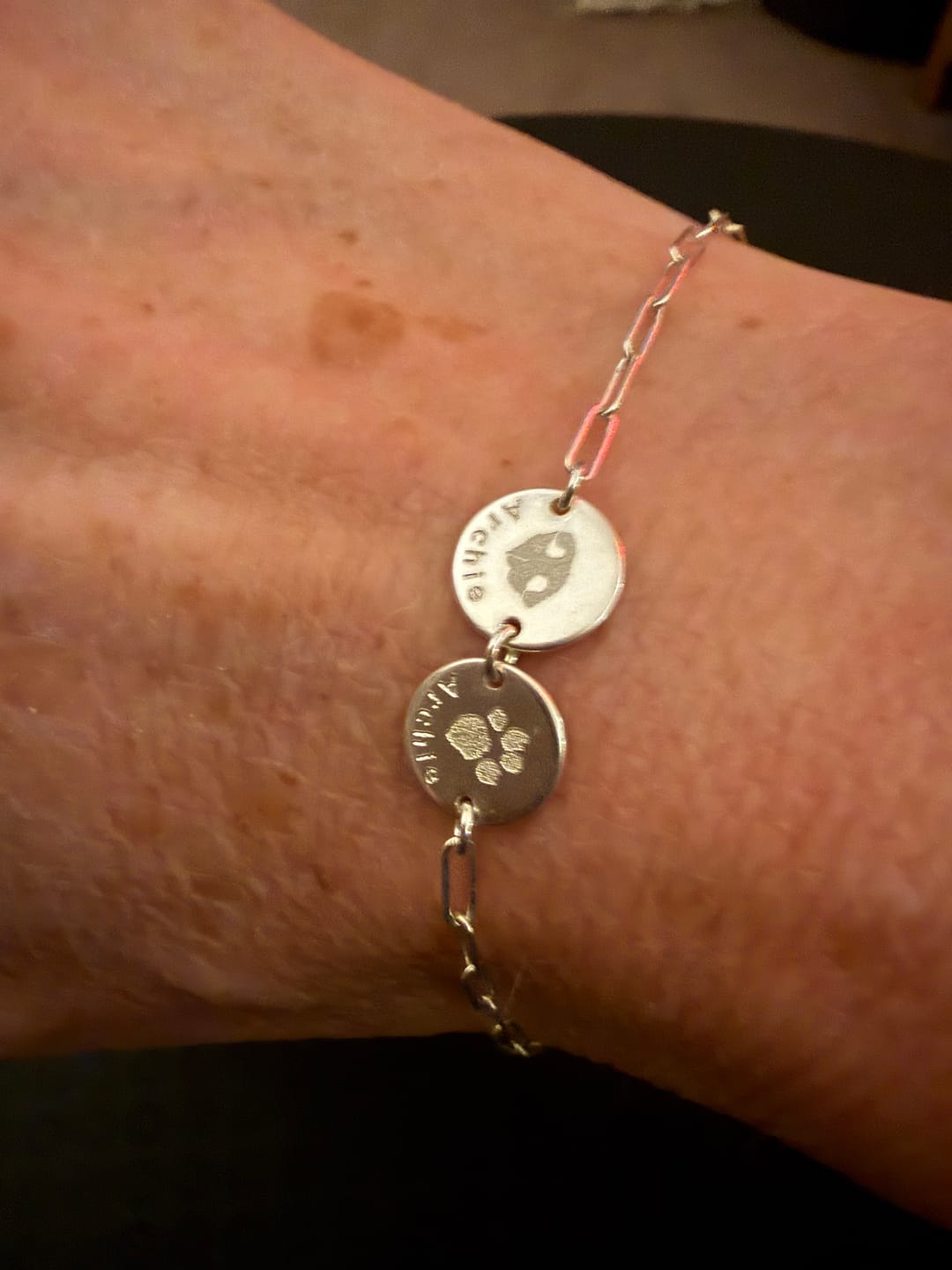 Customer photo review of Halle Small Disk Bracelet