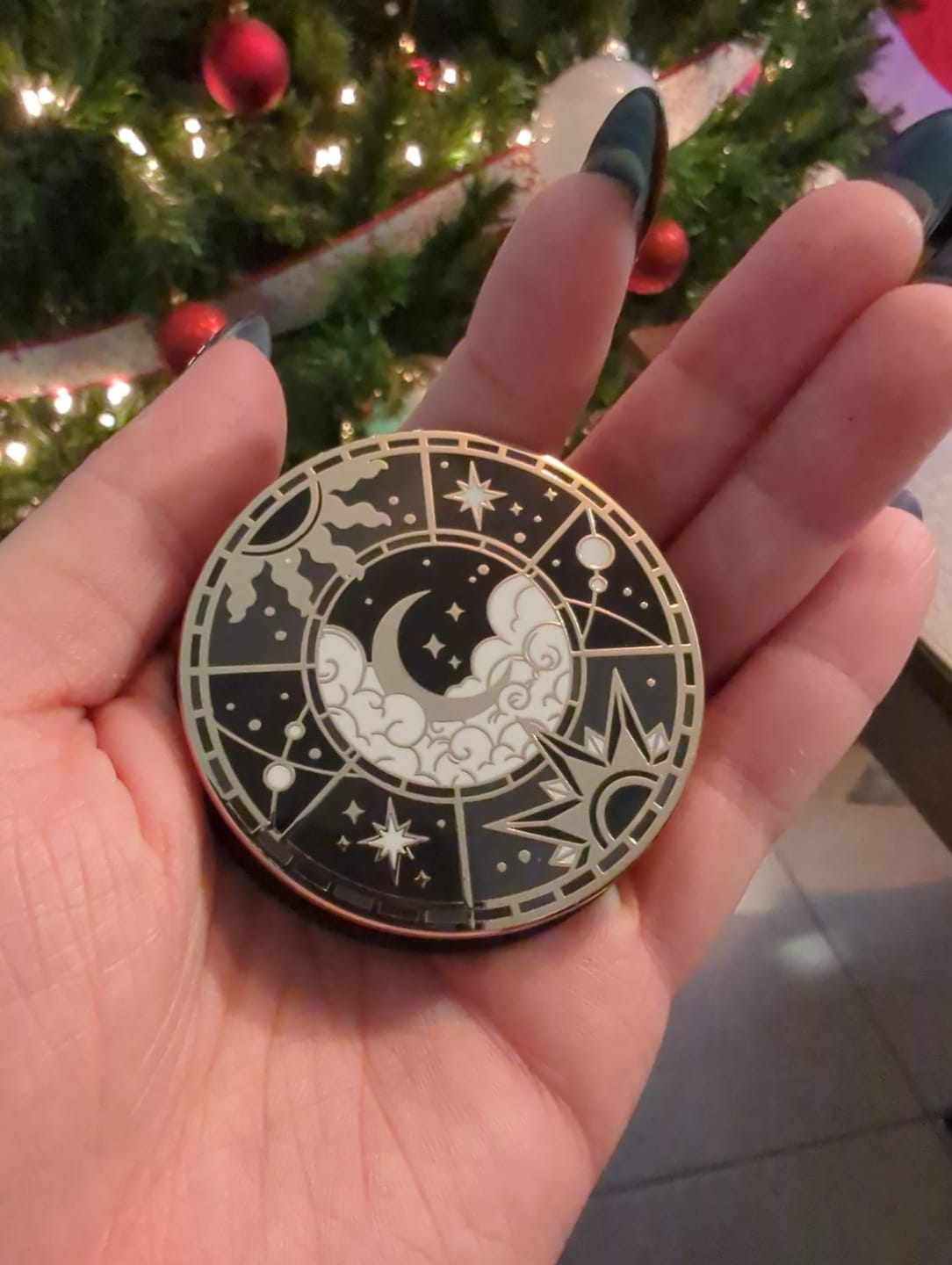 Customer photo review of Otherworldly Clingie - Black
