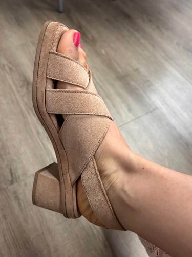 Customer photo review of SANDALIA SENA MAKEUP 5482