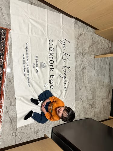 Figen Gizem Ö. review of Kişiselleştirilebilir Doğum Günü Örtüsü (#47) image 1 out of 1